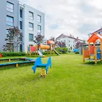Mierzeja - Marina, Katy Rybackie, Przyjazne Zwierzetom, 100 M Od Zalewu Wislanego, Bezplatny Meleks Kąty Rybackie