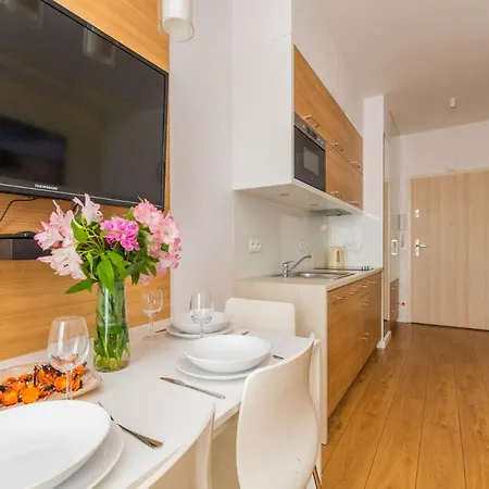 Mierzeja - Marina, Katy Rybackie, Przyjazne Zwierzetom, 100 M Od Zalewu Wislanego