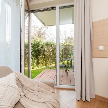 Mierzeja - Marina, Katy Rybackie, Przyjazne Zwierzetom, 100 M Od Zalewu Wislanego *