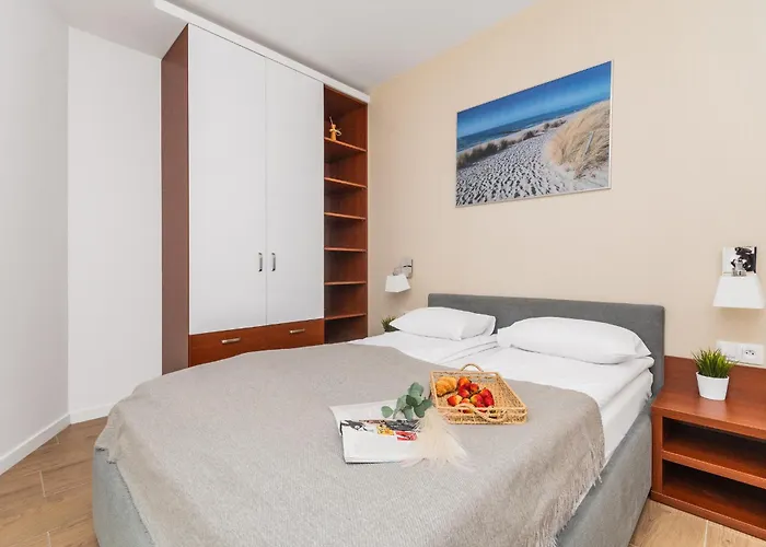 Mierzeja - Marina, Katy Rybackie, Przyjazne Zwierzetom, 100 M Od Zalewu Wislanego